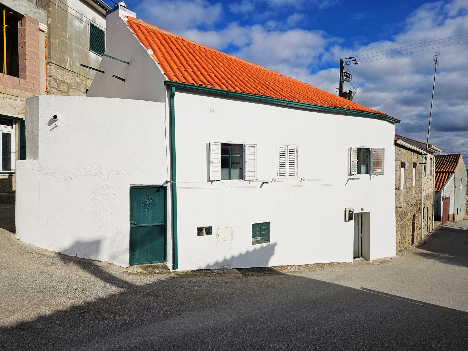 te koop dorpshuis Vale de Estrela Guarda 1