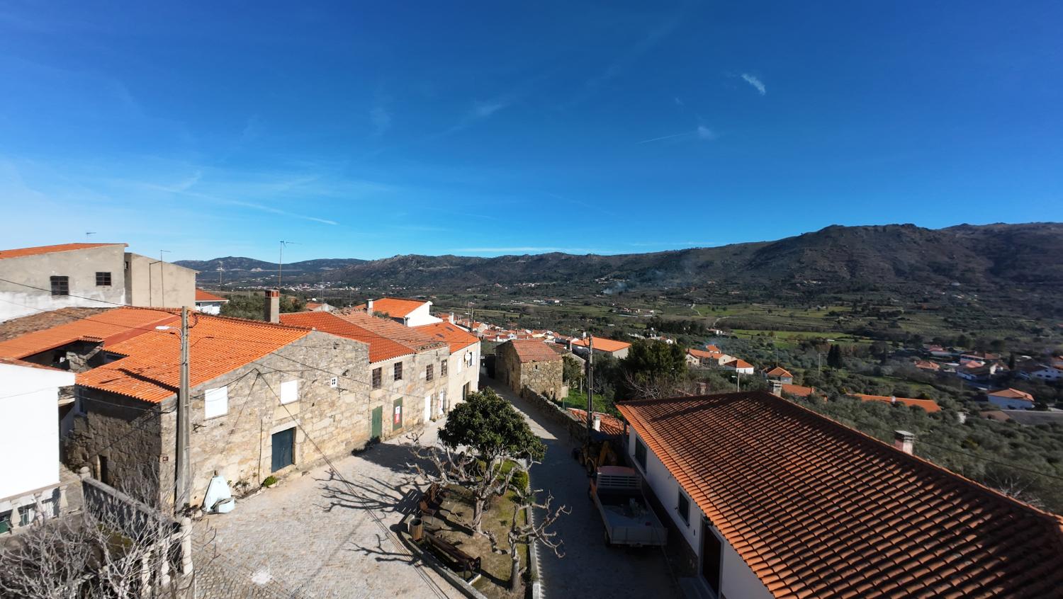  te koop dorpshuis Aldeia Viçosa Guarda 4