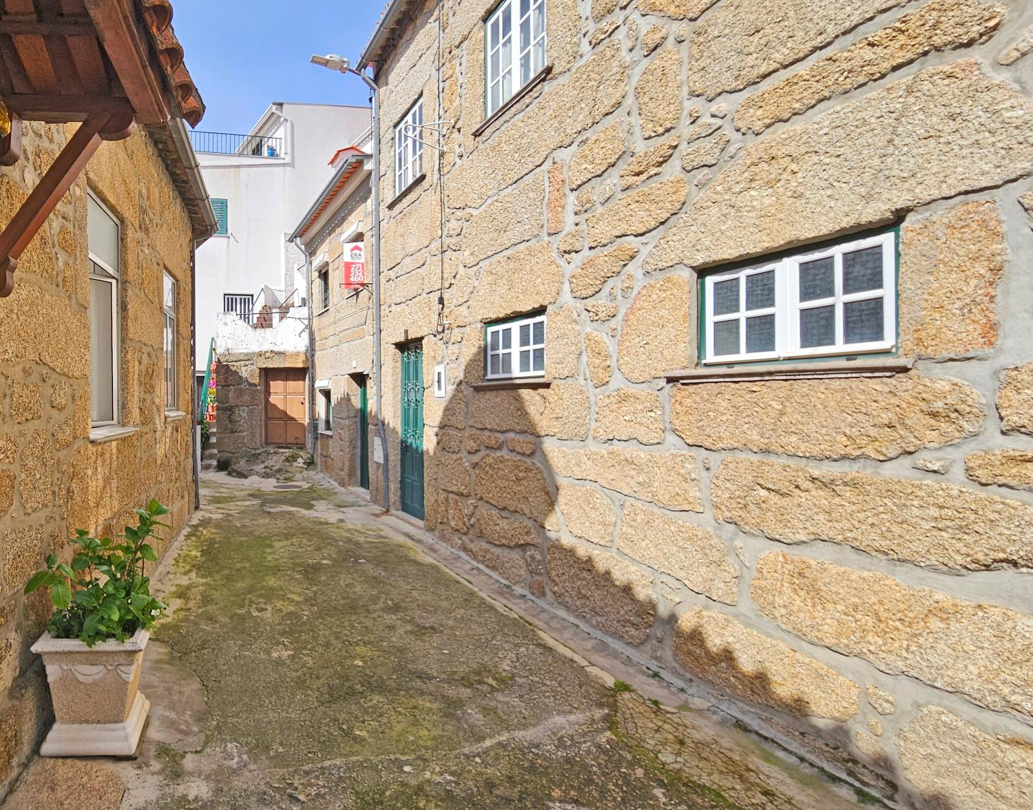  te koop dorpshuis Gonçalo Guarda 2