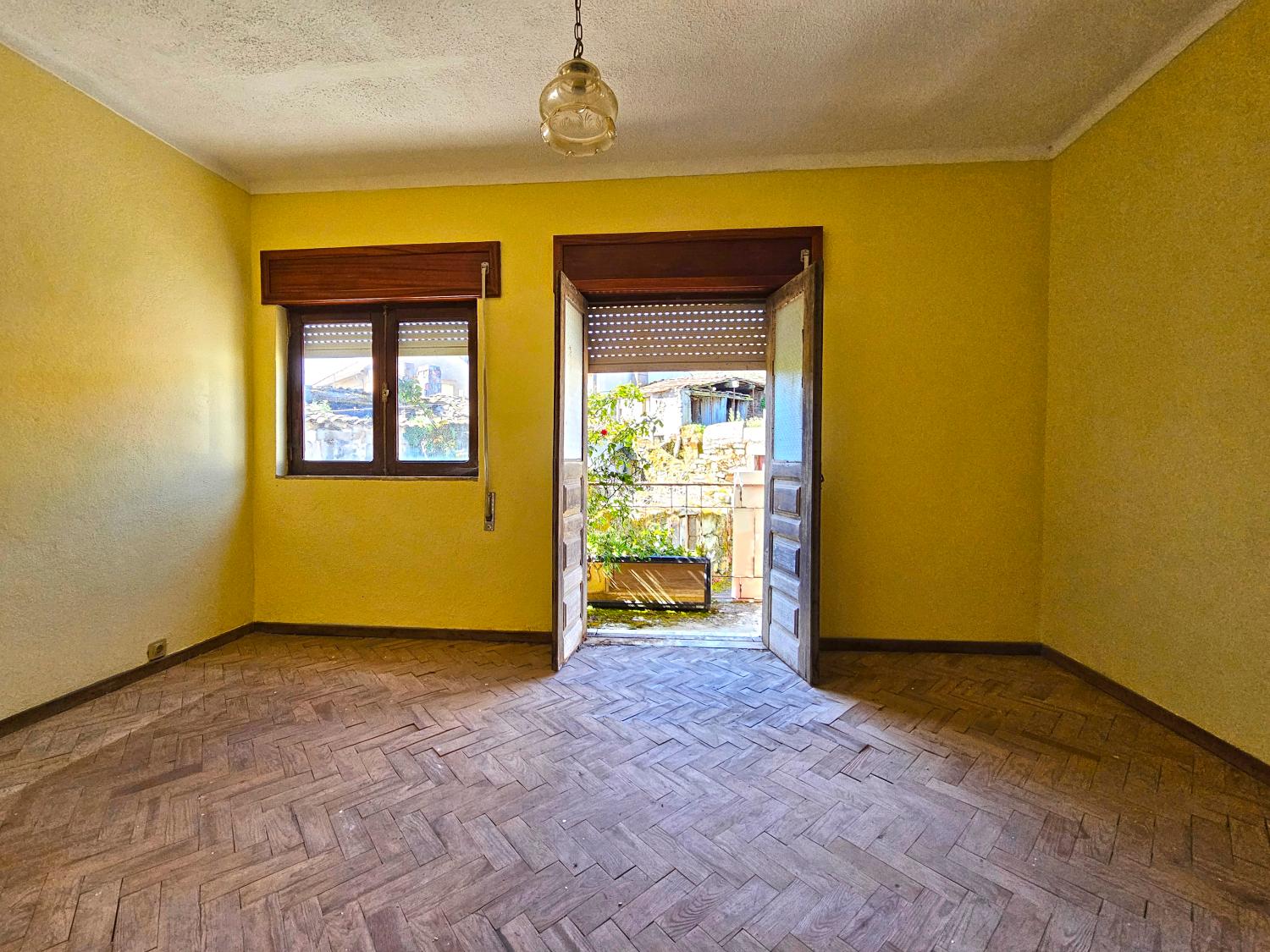  te koop huis Valdeiras Guarda 6