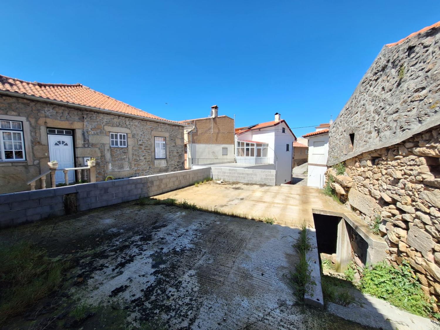  te koop dorpshuis Outeiro de Gatos Mêda 13