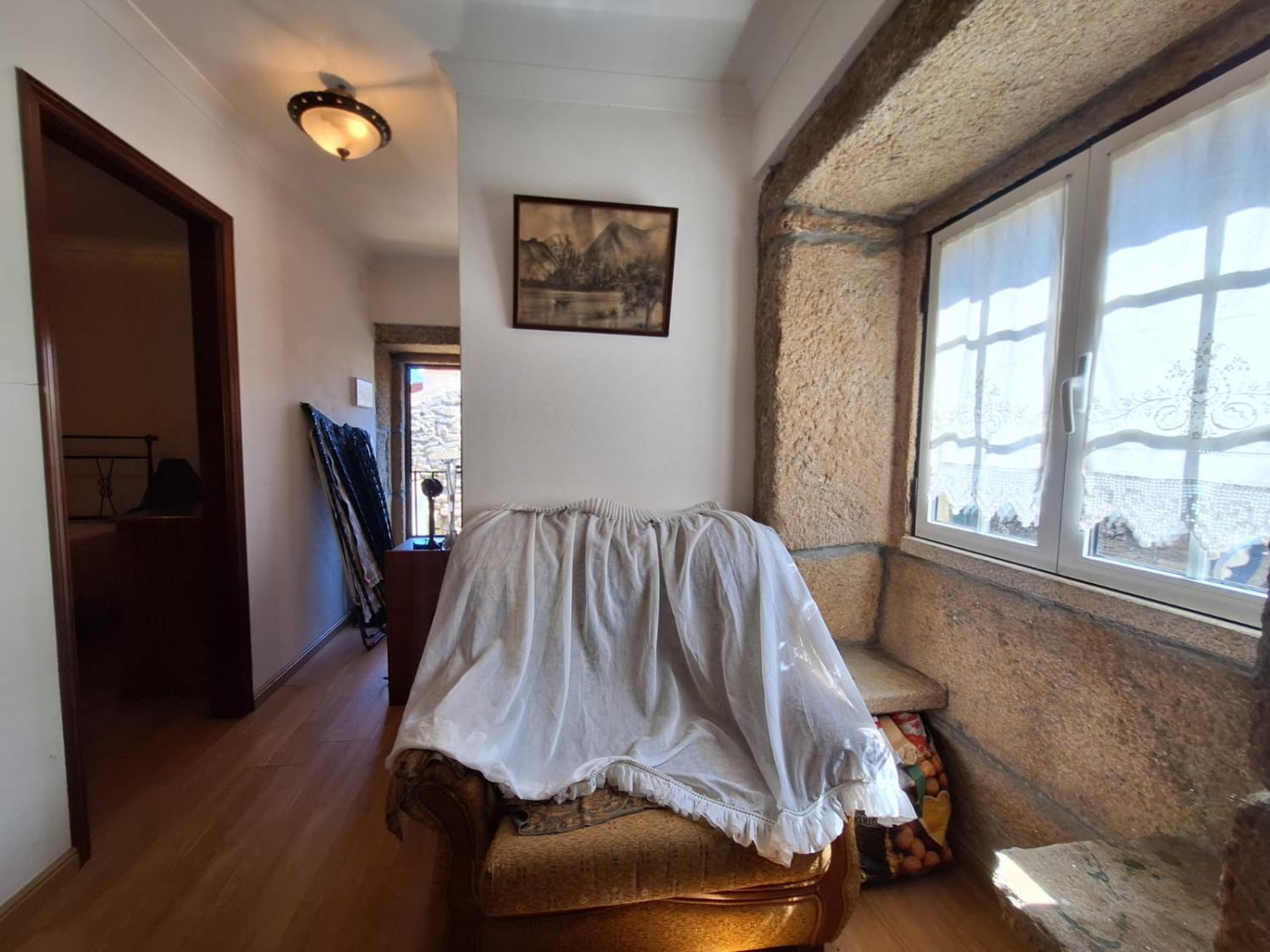  te koop dorpshuis Outeiro de Gatos Mêda 9