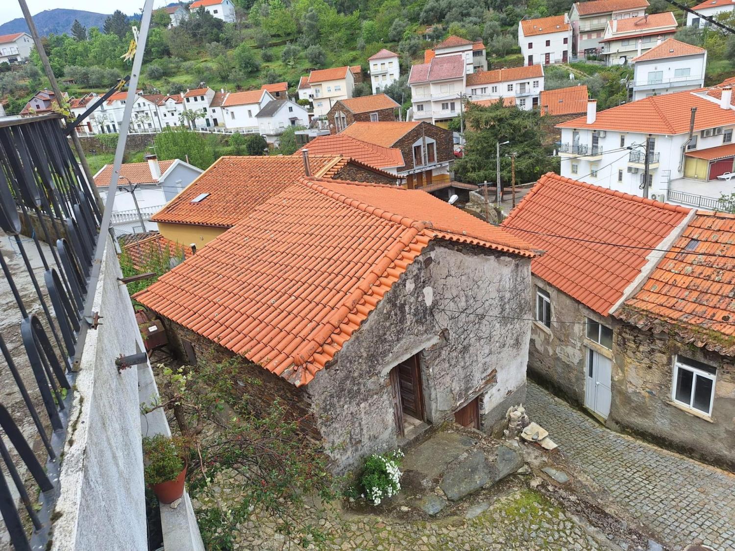  te koop dorpshuis Sameiro Manteigas 2