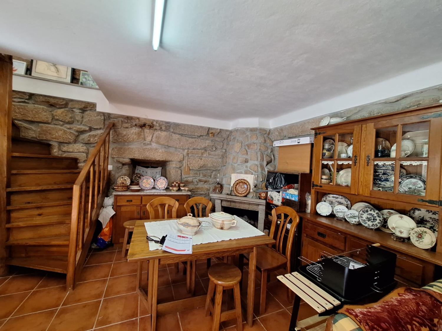  te koop dorpshuis Outeiro de Gatos Mêda 6